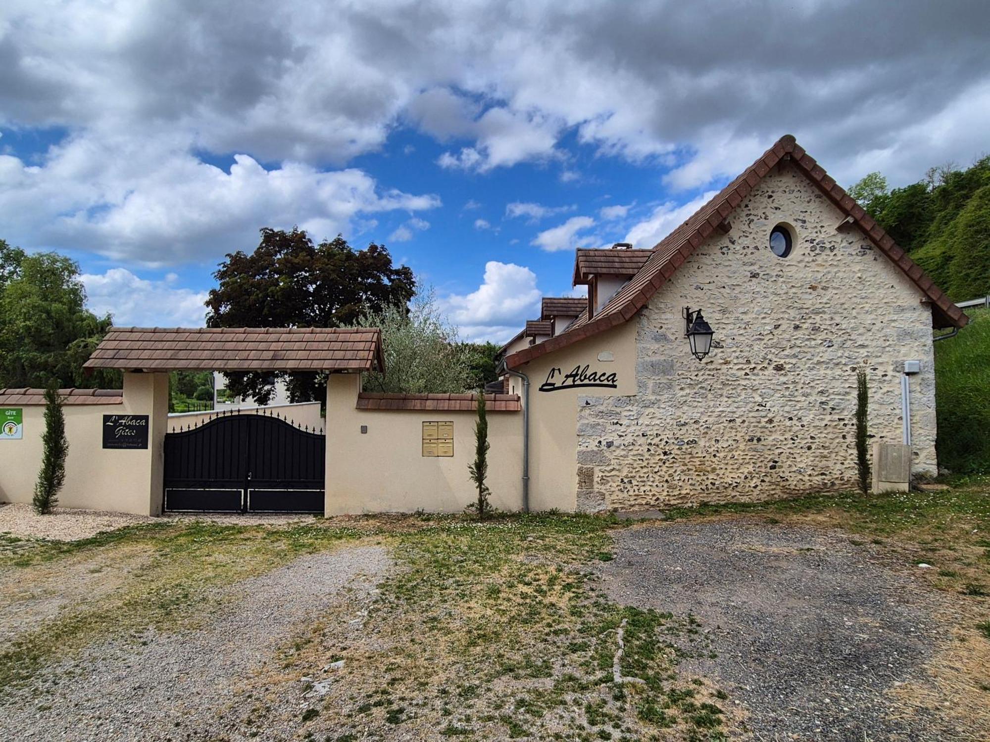 L'Abaca 21 Apartman Sainte-Genevieve-les-Gasny Kültér fotó